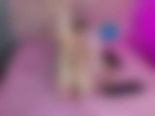 Akilla-Queen's Live Sex Cam Show