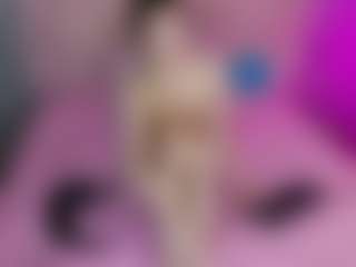 Akilla-Queen's Live Sex Cam Show