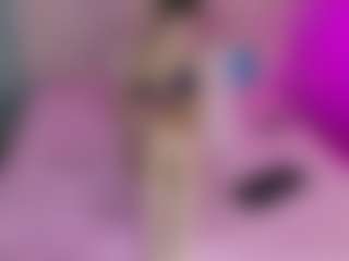 Akilla-Queen's Live Sex Cam Show