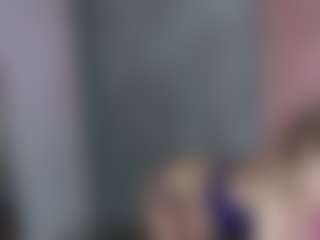Live cam show with Akilla-Queen - Lush Blonde Hair on Camsoda