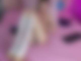Akilla-Queen's Live Sex Cam Show