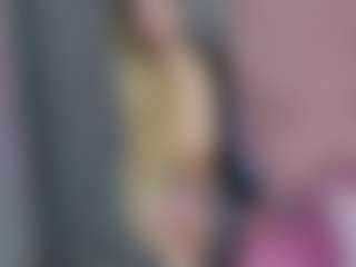 Akilla-Queen's Live Sex Cam Show