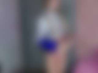Akilla-Queen's Live Sex Cam Show