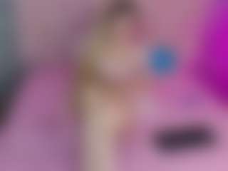 Live cam show with Akilla-Queen - Blonde Hair College on Hubzter Live