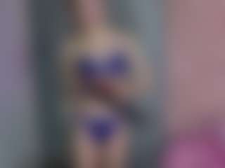 Akilla-Queen's Live Sex Cam Show