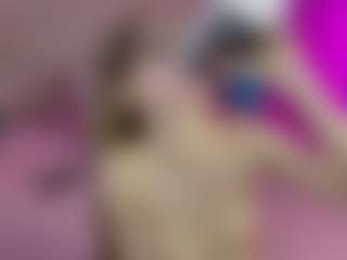 Akilla-Queen's Live Sex Cam Show