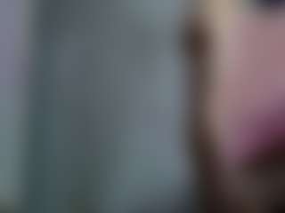 Live cam show with Akilla-Queen - Petite on Camsoda