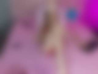 Akilla-Queen's Live Sex Cam Show