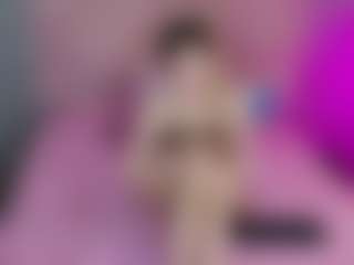 Akilla-Queen's Live Sex Cam Show
