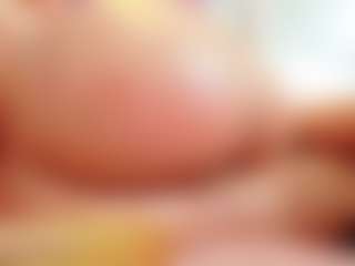 Live cam show with collegepawg - Green Eyes on Milf Play