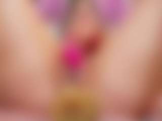 Live cam show with collegepawg - Facial on Camsoda