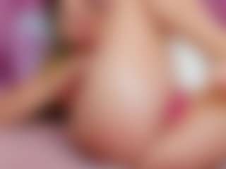 Live cam show with collegepawg - Facial on Camsoda