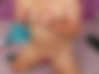 Live cam show with collegepawg - Dildo on AdultVida.com