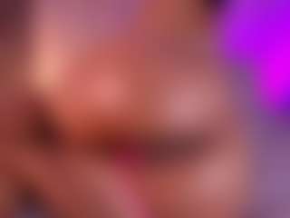 Live cam show with dione-ht - Double Penetration on Camsoda