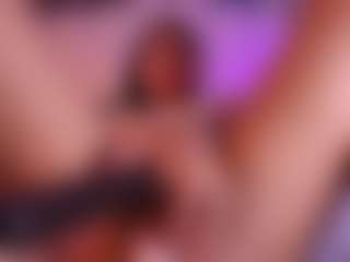 Live cam show with dione-ht - Natural on Camsoda