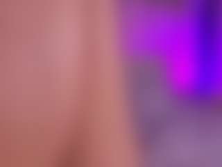 Live cam show with dione-ht - Double Penetration on Camsoda
