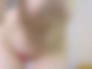 Live cam show with hannaxo1 - Dildo on Soda Cam