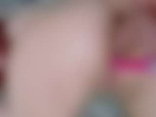 Live cam show with hannaxo1 - Small Ass on Cam Slut