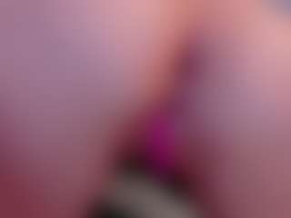 Live cam show with hannaxo1 - Deepthroat on Camsoda