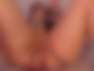 Live cam show with KiimLee - Worship on Spunkpage