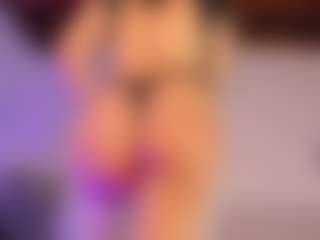 Live cam show with KiimLee - Toys on CSO-WL