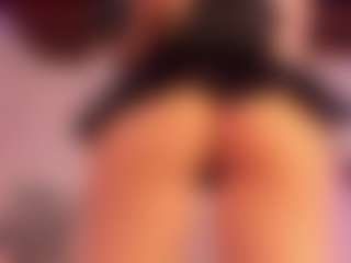 Live cam show with KiimLee - Lush on Gym Cam Girls