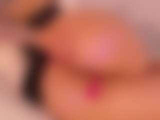 Live cam show with KiimLee - Public on CamwithHer