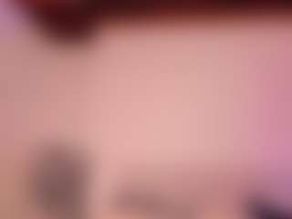 Live cam show with KiimLee - Public on CamwithHer