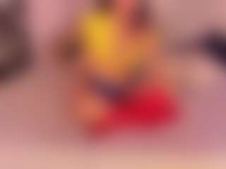 Live cam show with KiimLee - Small Tits on Dare Cams