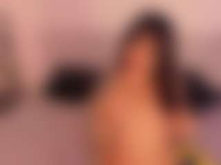 Live cam show with KiimLee - Shaved Pussy on Streamer API