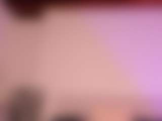 Live cam show with KiimLee - Black on Gym Cam Girls