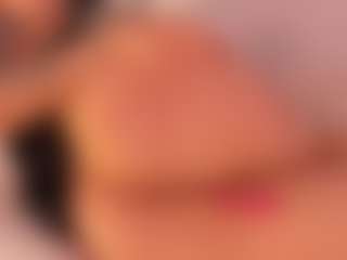 Live cam show with KiimLee - HD on Camsoda