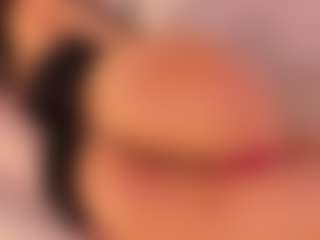 Live cam show with KiimLee - Smooth on Camsoda