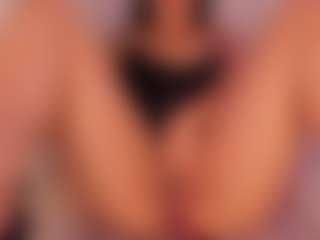 Live cam show with KiimLee - Tease Ebony on SxyPornLive | colombia