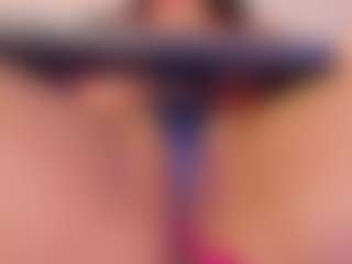 Live cam show with KiimLee - Dirty Talk on Camsoda