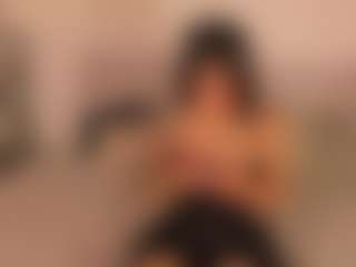 Live cam show with KiimLee - Fingers on Pornisteam.com