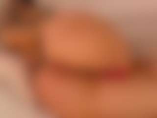 Live cam show with KiimLee - Sexy on Camsoda