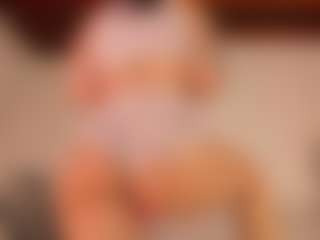 Live cam show with KiimLee - Asshole Black on Camsoda