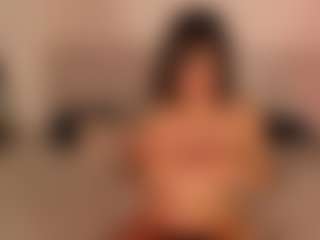 Live cam show with KiimLee - Black Squirt on nudelive.tv