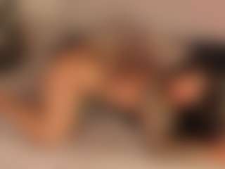 Live cam show with KiimLee - Natural on StripNow