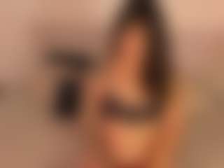 Live cam show with KiimLee - Fingers on Chatstar