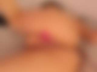 Live cam show with KiimLee - Strip BBW on livesuperchat.net