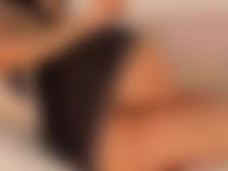 Live cam show with KiimLee - Fingering on Camsoda