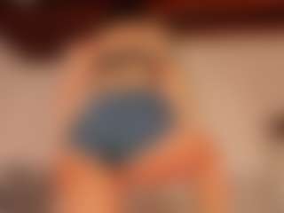 KiimLee's Live Sex Cam Show