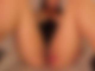 KiimLee's Live Sex Cam Show