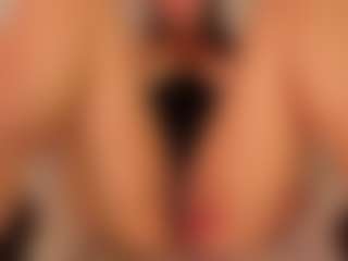 KiimLee's Live Sex Cam Show