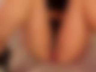 Live cam show with KiimLee - Public Toys on Camsoda