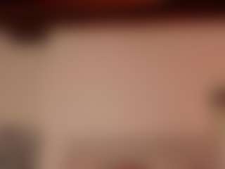 Live cam show with KiimLee - Fingers on Camsoda