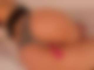 Live cam show with KiimLee - Ebony HD on Camversity