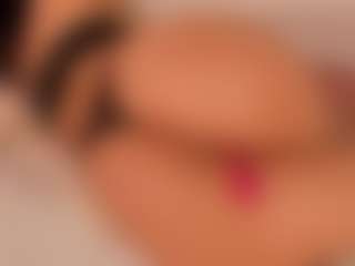 Live cam show with KiimLee - Asshole on friskycurves.com